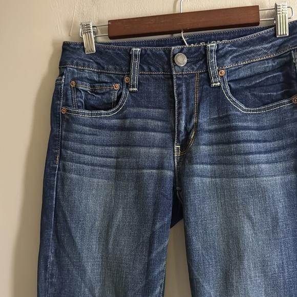 American Eagle Outfitters Women's Straight Super Stretch Jeans Size 6 Reg. - Picture 4 of 7
